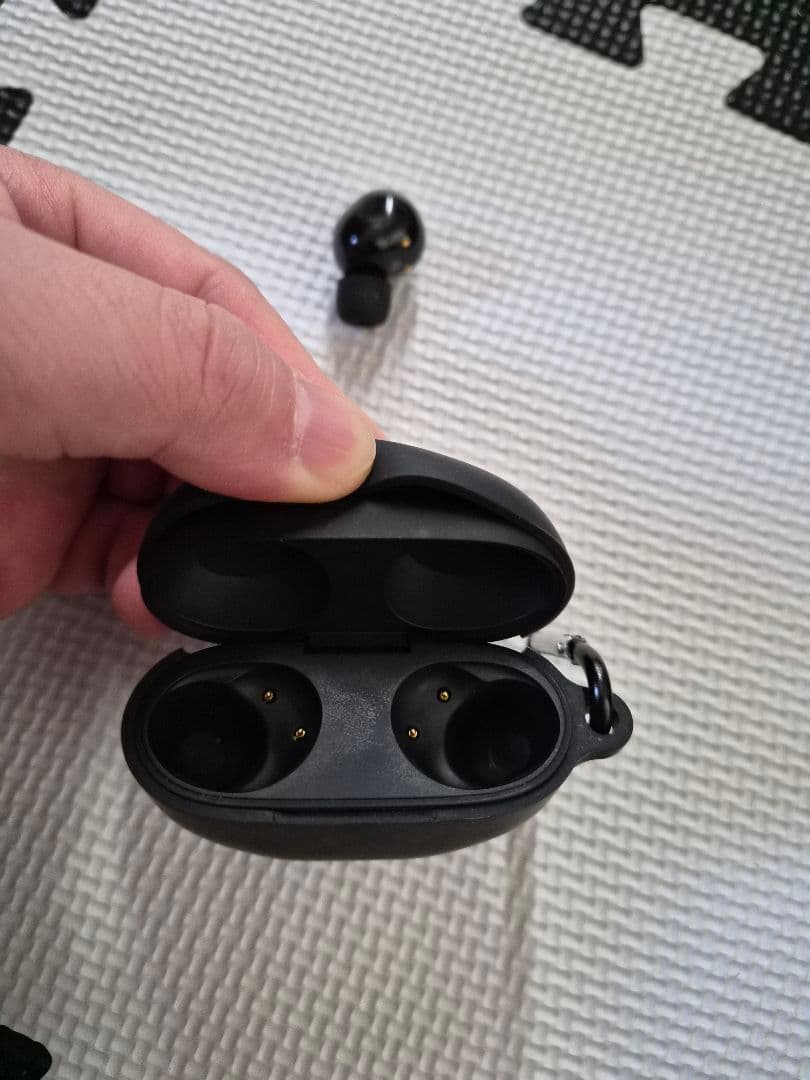 SONY WF-1000XM5ワイヤレスイヤホン ケース及び左のみ