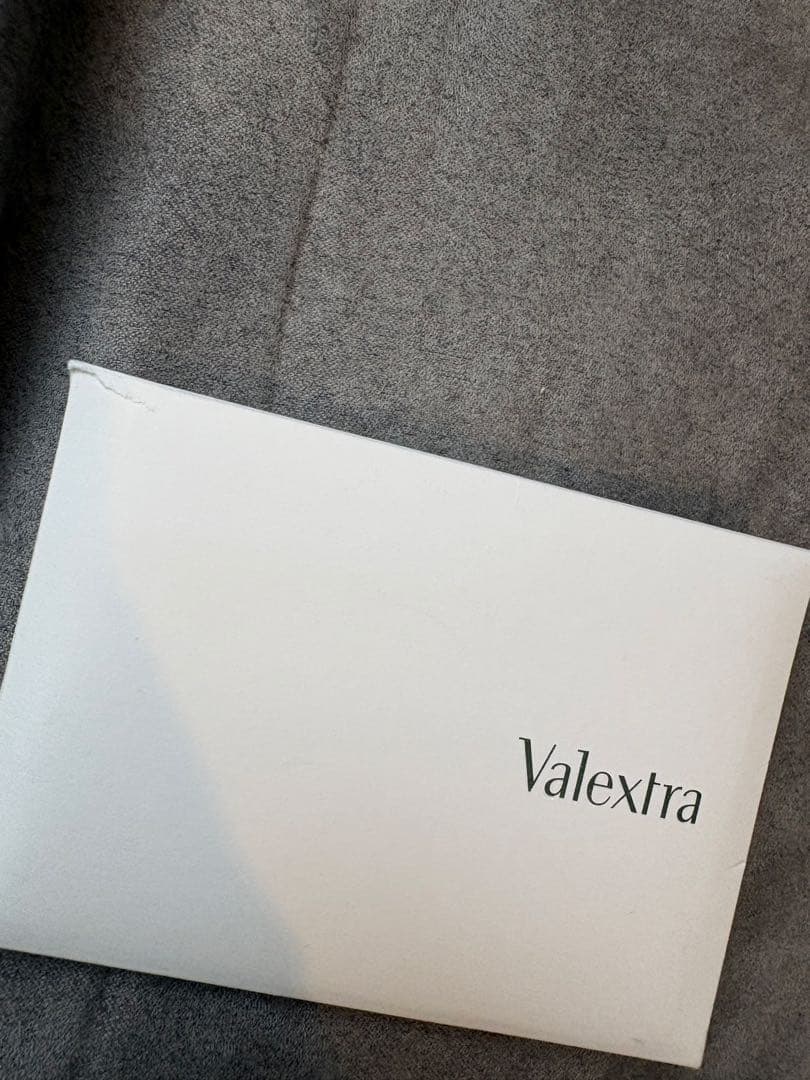 極美品/ヴァレクストラ/トリックトラッククロスボディーナノ　ホワイト　ミニバッグ