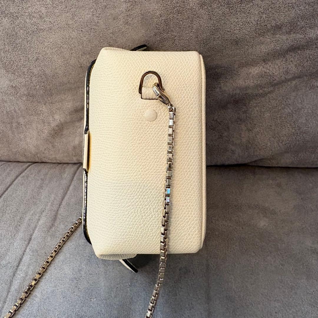 極美品/ヴァレクストラ/トリックトラッククロスボディーナノ　ホワイト　ミニバッグ