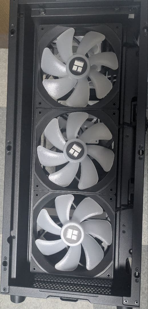 NZXT H7 flow ブラックホワイト