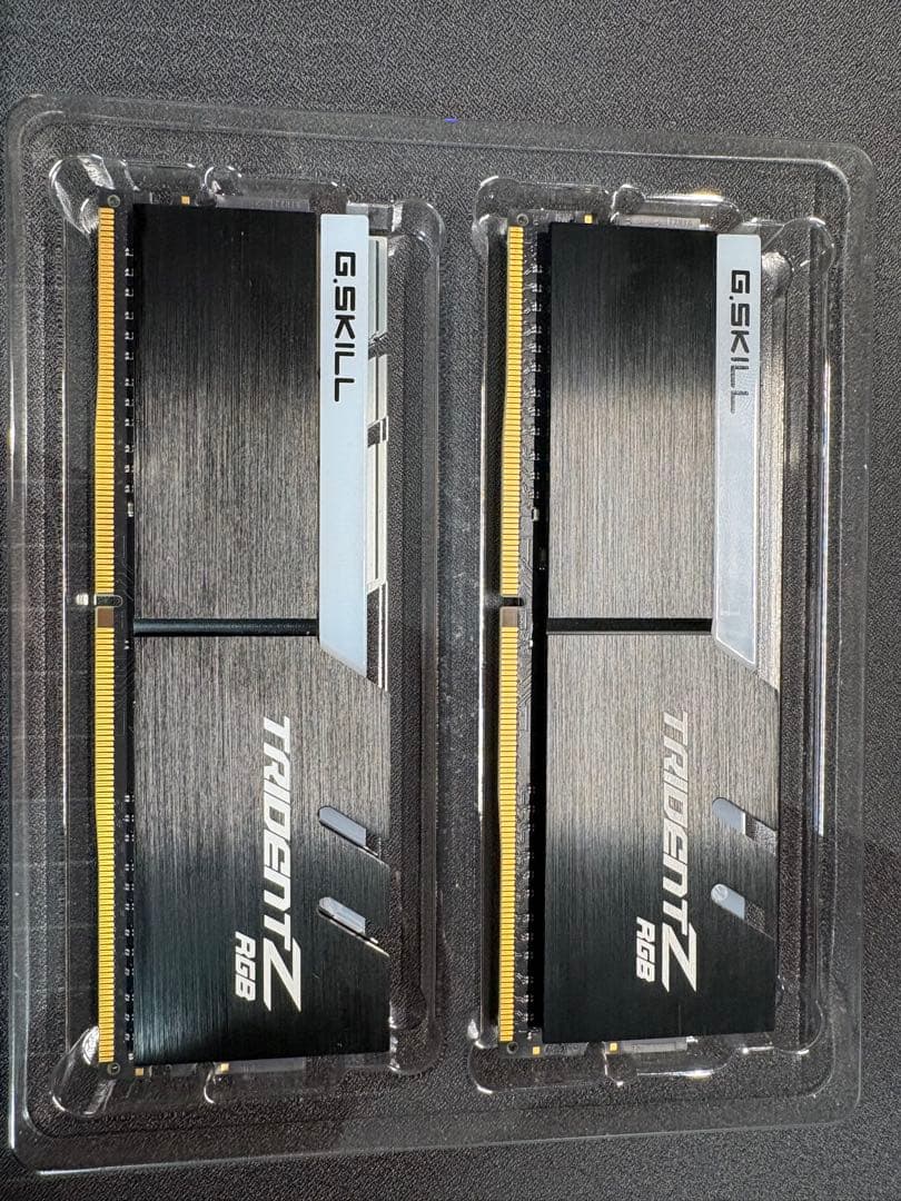 メモリー G.SKILL TridentZ RGB DDR4-3200C 16GB