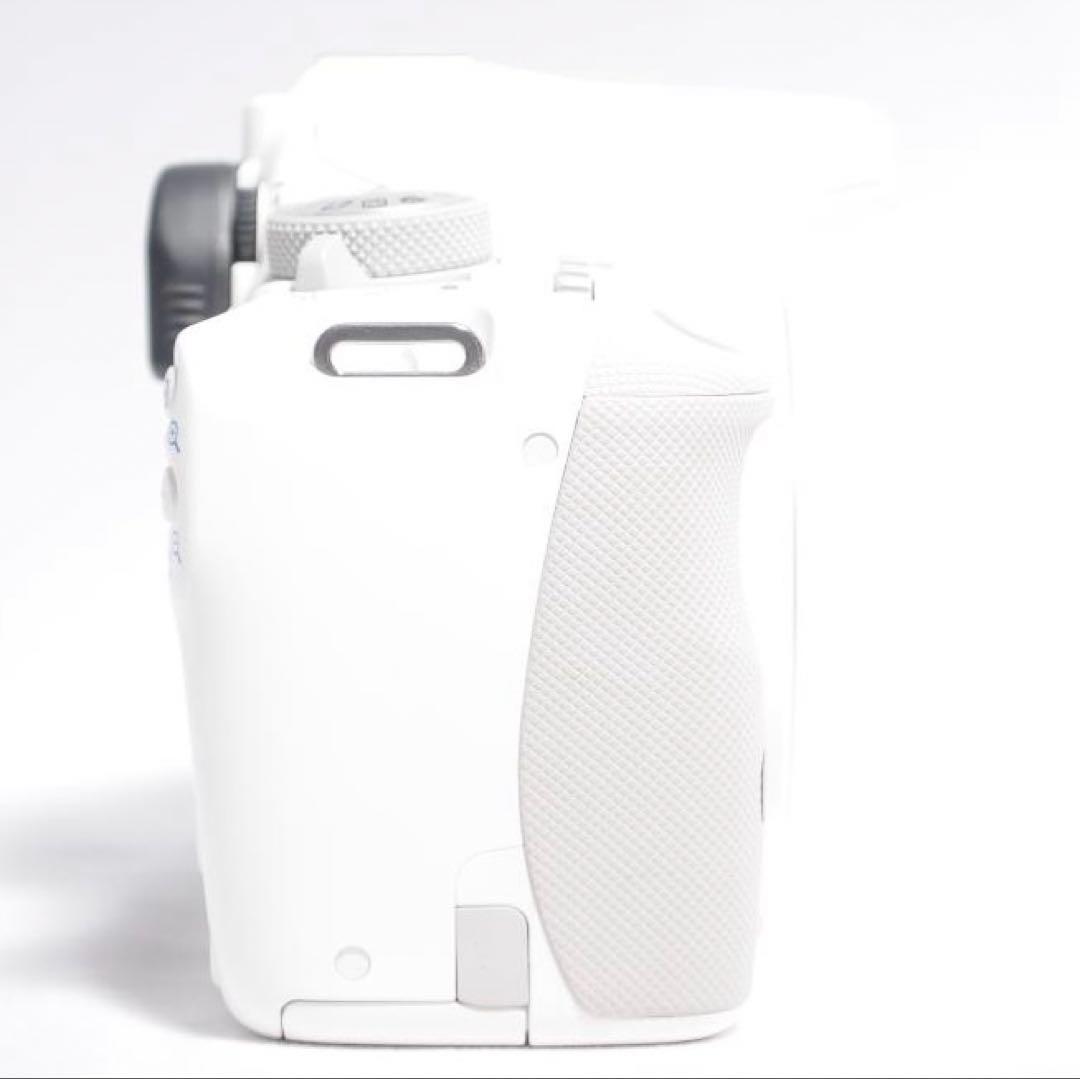 Canon EOS Kiss X7✨一眼レフカメラ　スマホ転送　ショット数少