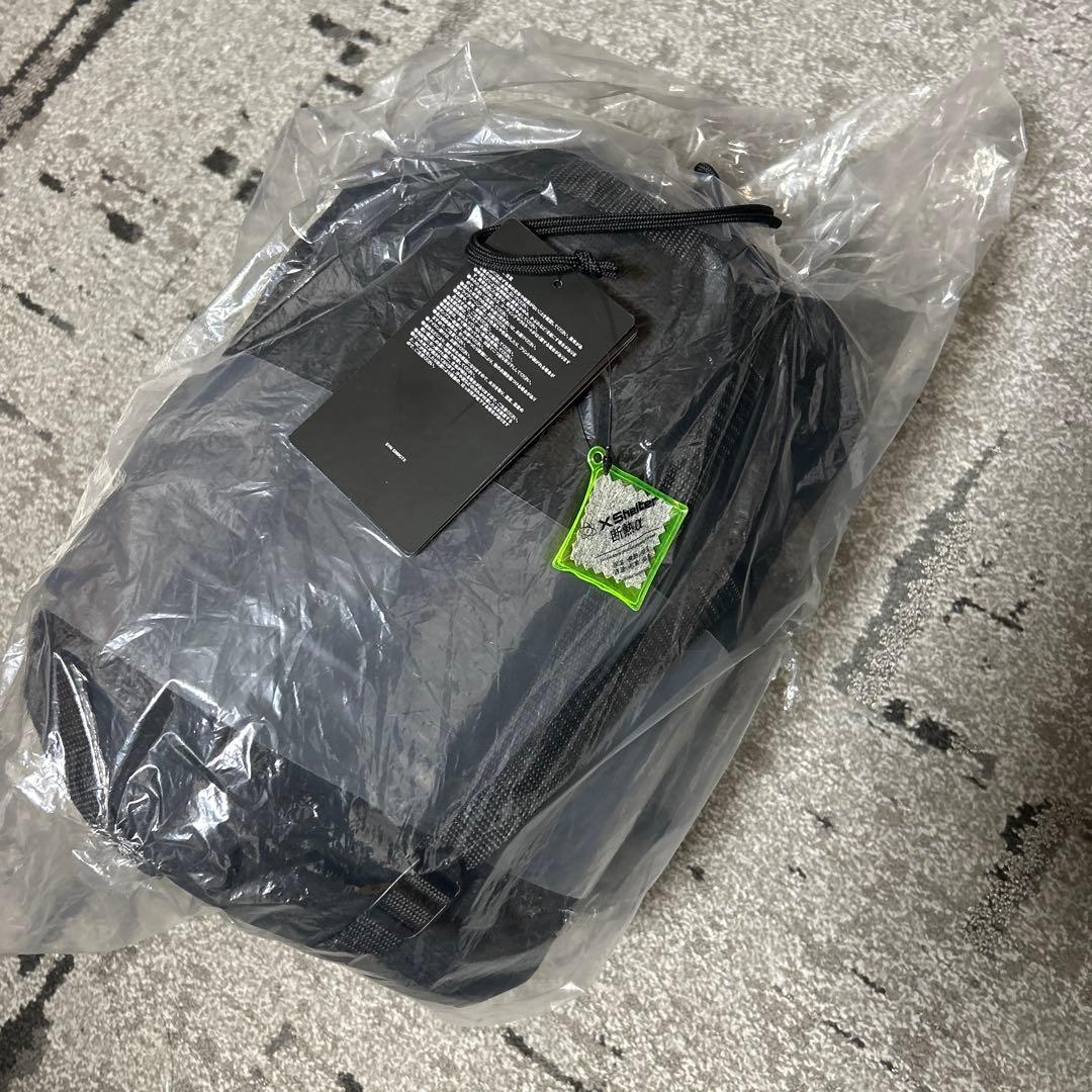 エックスシェルター(R)断熱αプレミアムシュラフ　ブラック　寝袋