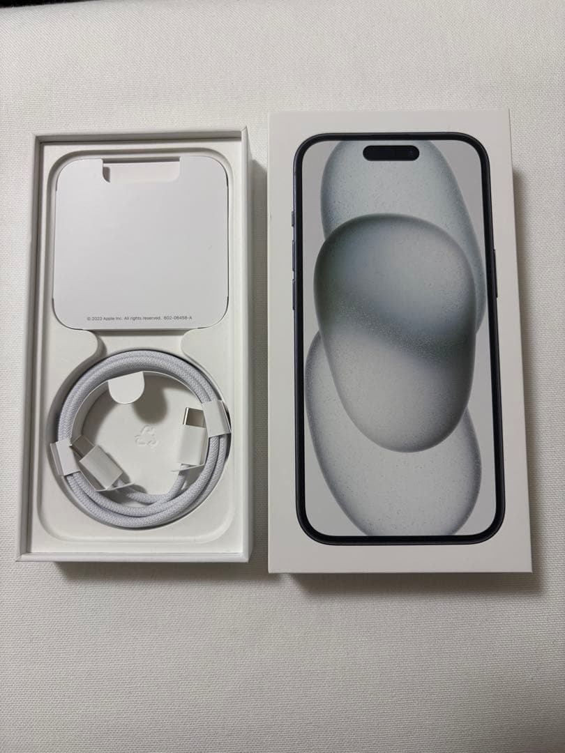 【美品】Apple iPhone 15 本体　SIMフリー