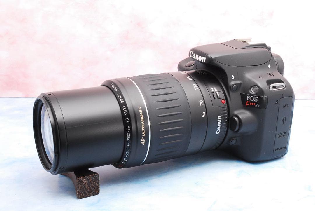 Canon Kiss X7☆望遠レンズ付Wレンズ☆小型＆軽量☆一眼レフカメラ