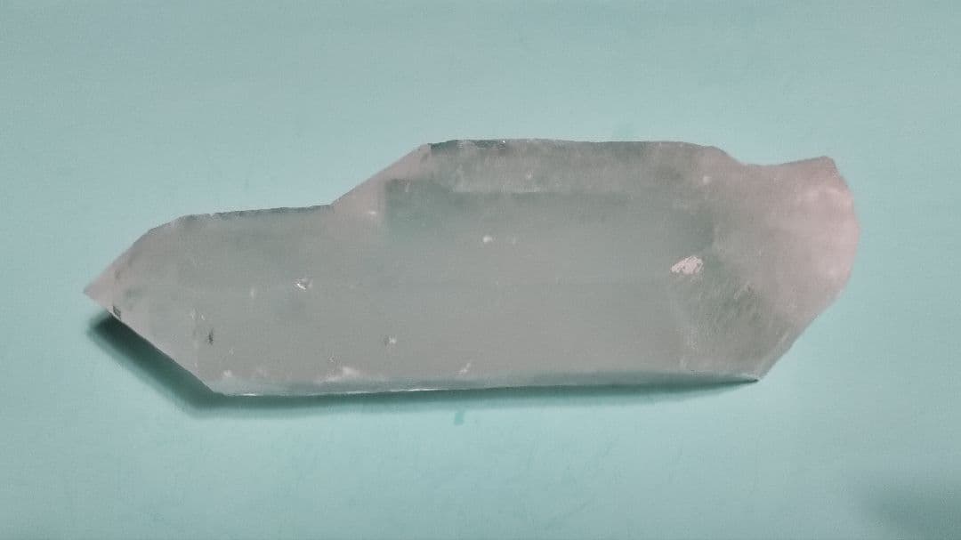 パワーストーン　天然石　ポイント　レインボー入り水晶　569g　No.948