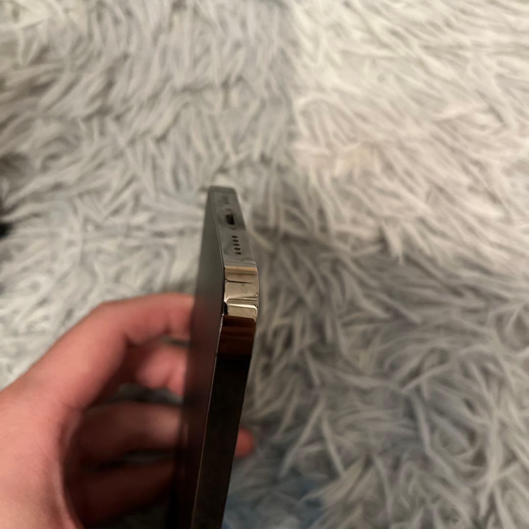 Apple iPhone 12Pro スペースグレー バッテリー状態72%