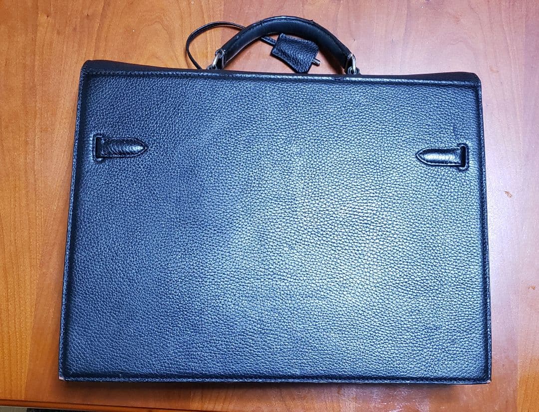 黒 レザー ビジネスバッグ ハンドル付き