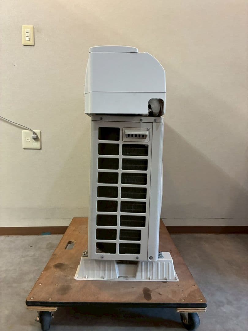 2064 シャープ【AY-P25TD】2022年製 8畳 エアコン 中古