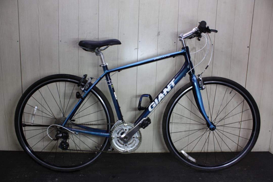 GIANT ESCAPE R3 700C 24速 500mm 青色 クロスバイク