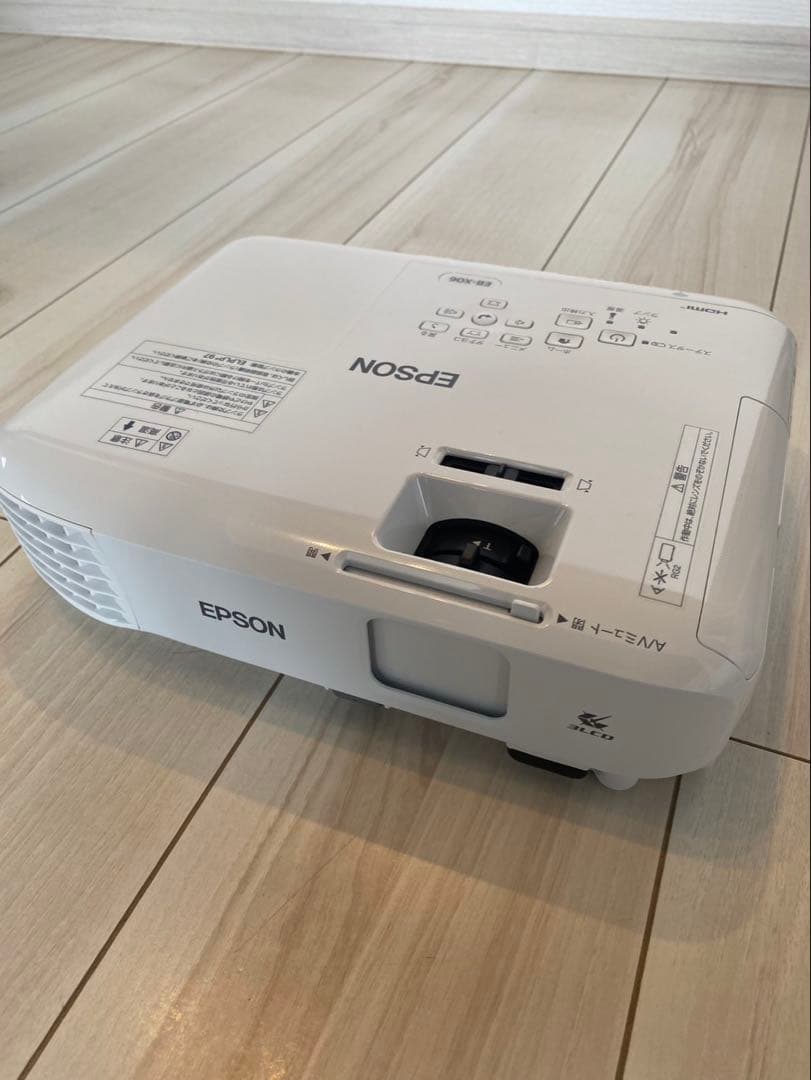 エプソン プロジェクター EB-X06 HDMI アップル純正変換ケーブル付