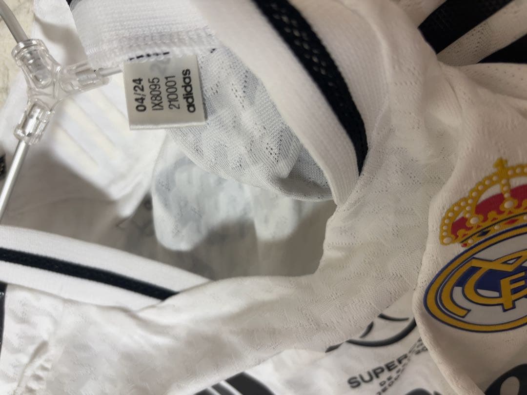 正規品 レアル・マドリード モドリッチ　24/25 オーセンティック　最終価格