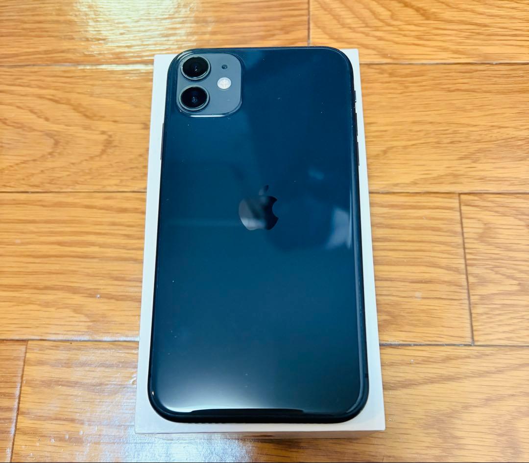 【美品】Apple iPhone 11 スペースグレー本体