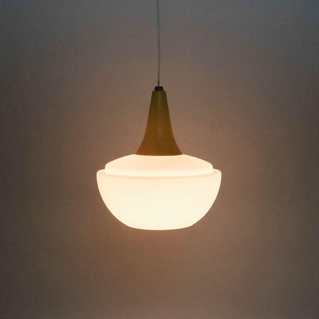 ペンダントライト　ポストモダン　ミッドセンチュリー　スペースエイジ