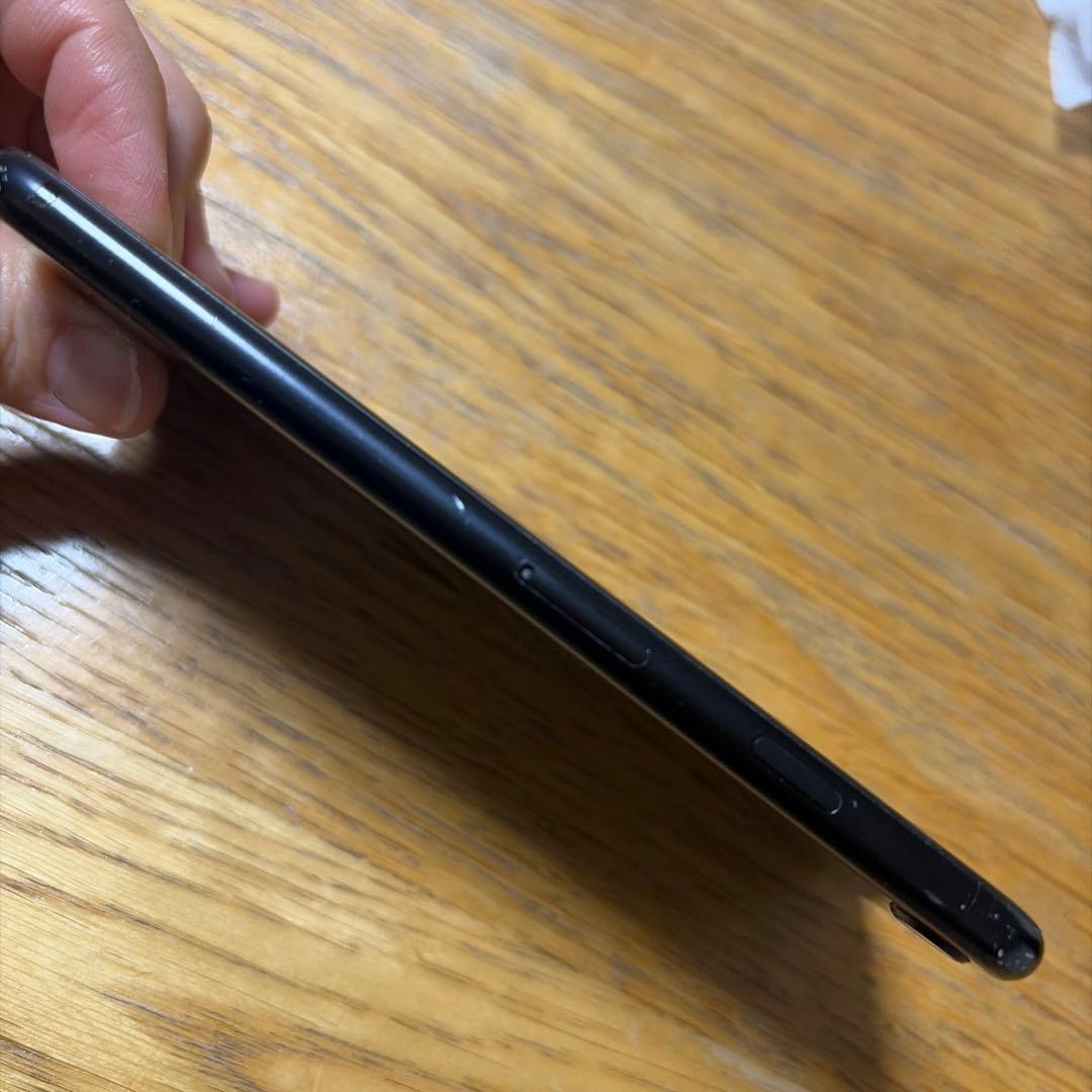 iPhone se2 ブラック　128gb