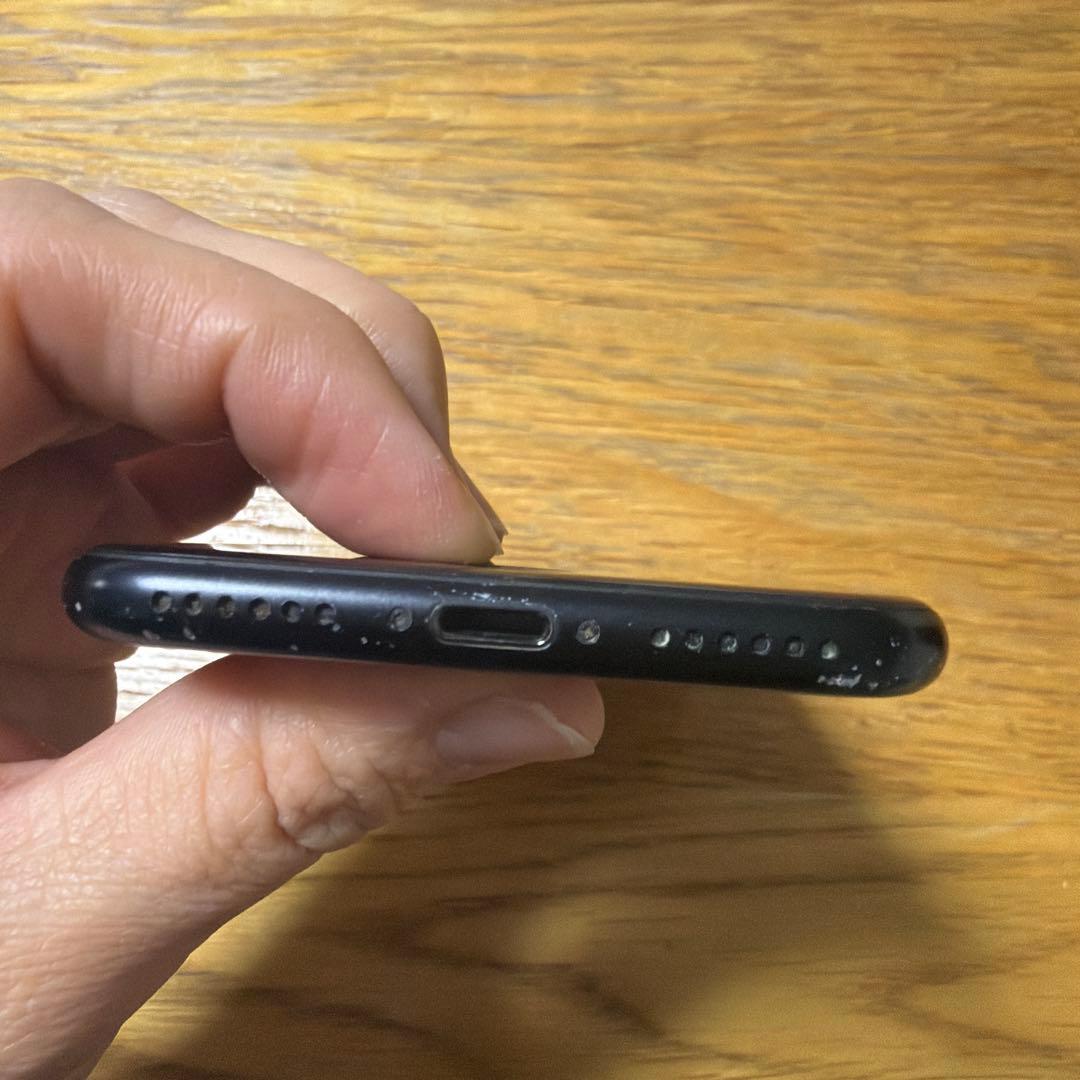 iPhone se2 ブラック　128gb