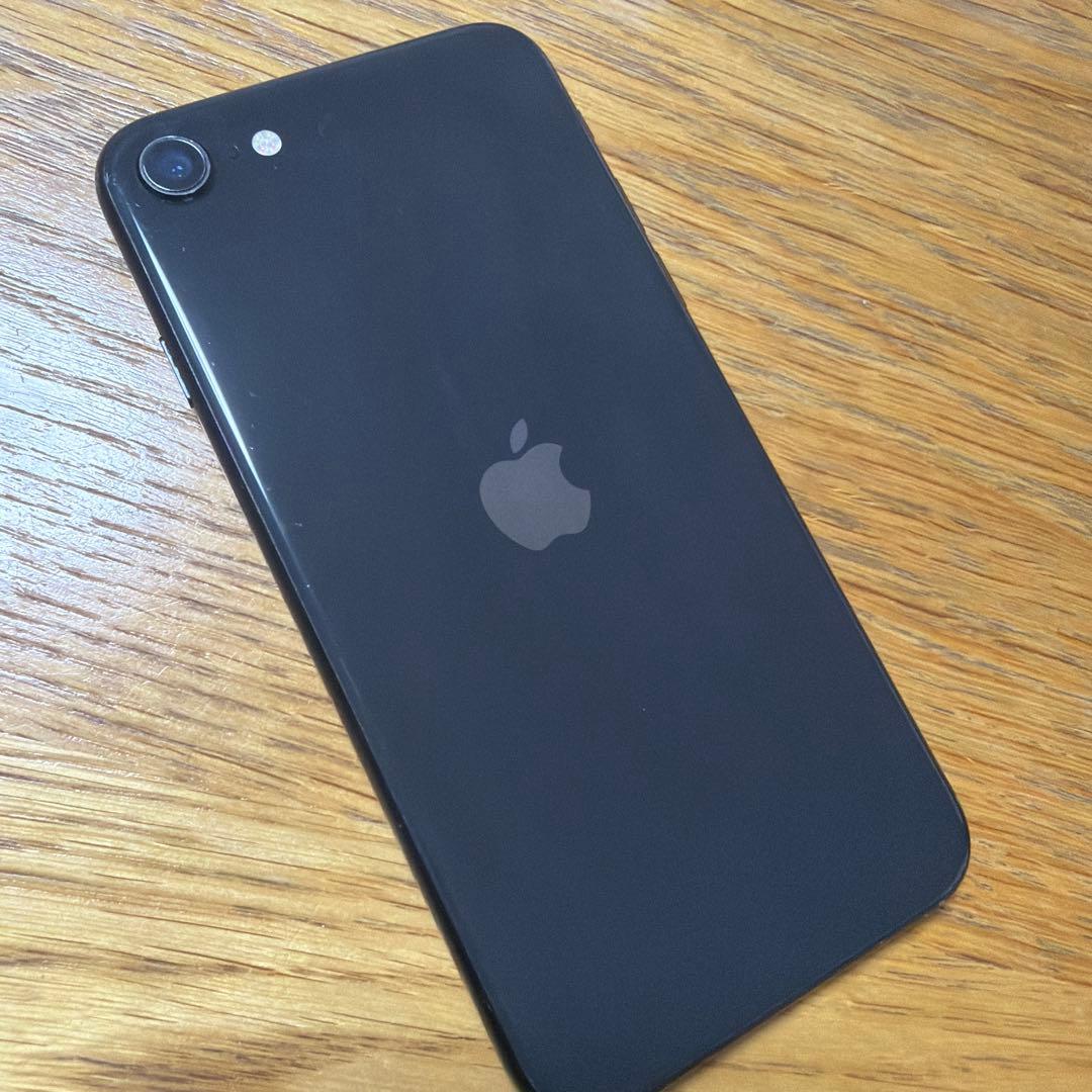 iPhone se2 ブラック　128gb