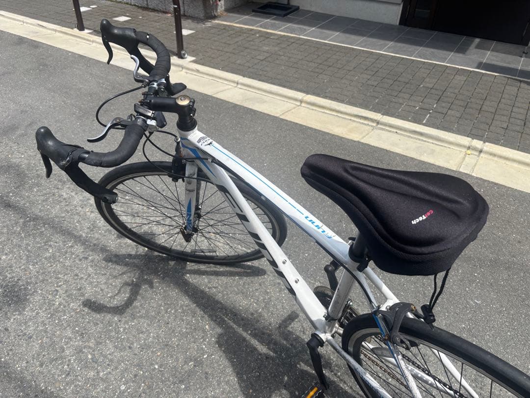 Funnロードバイク Shimano 700C ホワイト/ブルー