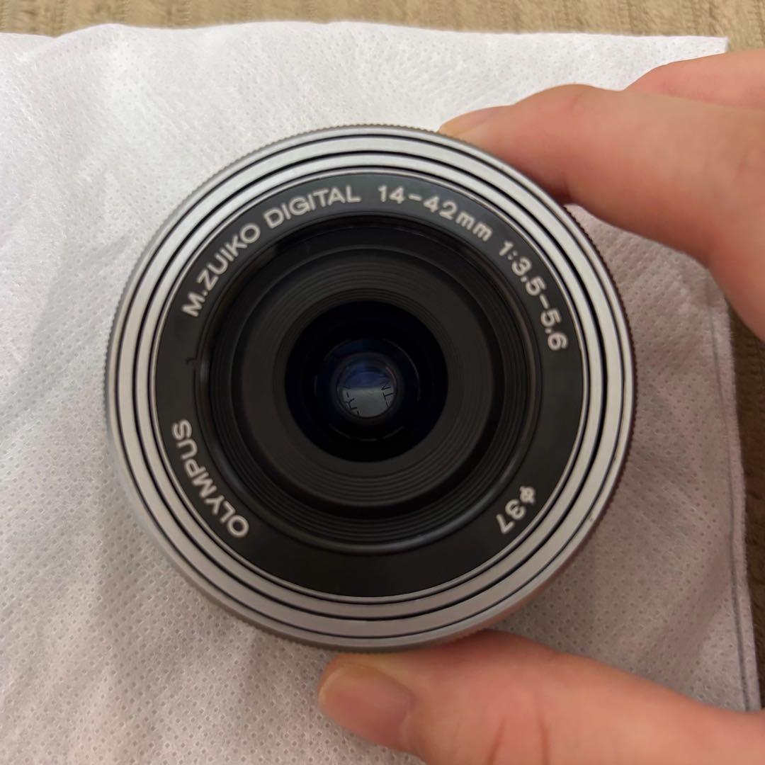 シャッター回数2347回 OLYMPUS PEN E-PL8 ダブルズームキット