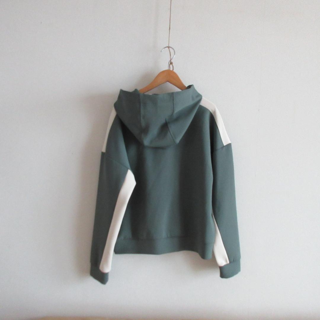 XLサイズ　美品　YONEX オリーブ 上下セットジャージ　完売品　テニス