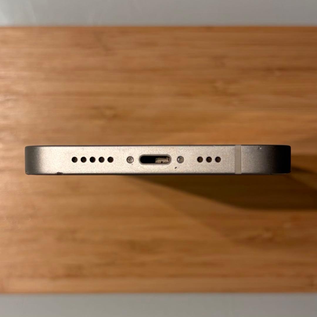 Apple iPhone13 スターライト ホワイト 本体