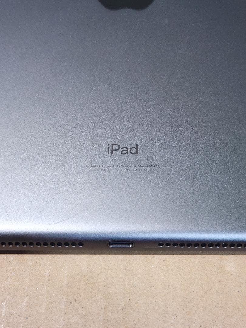 iPad 第8世代 WI-fi+Cellular スペースグレイ