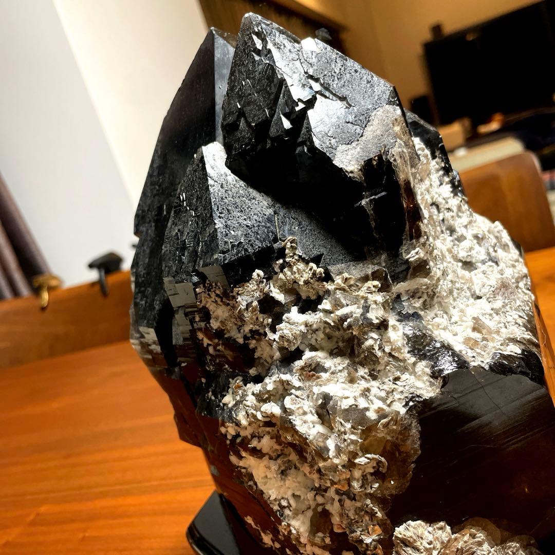 ブラジル産　巨大モリオンカテドラル　雲母付き　7.5キロ　希少　水晶