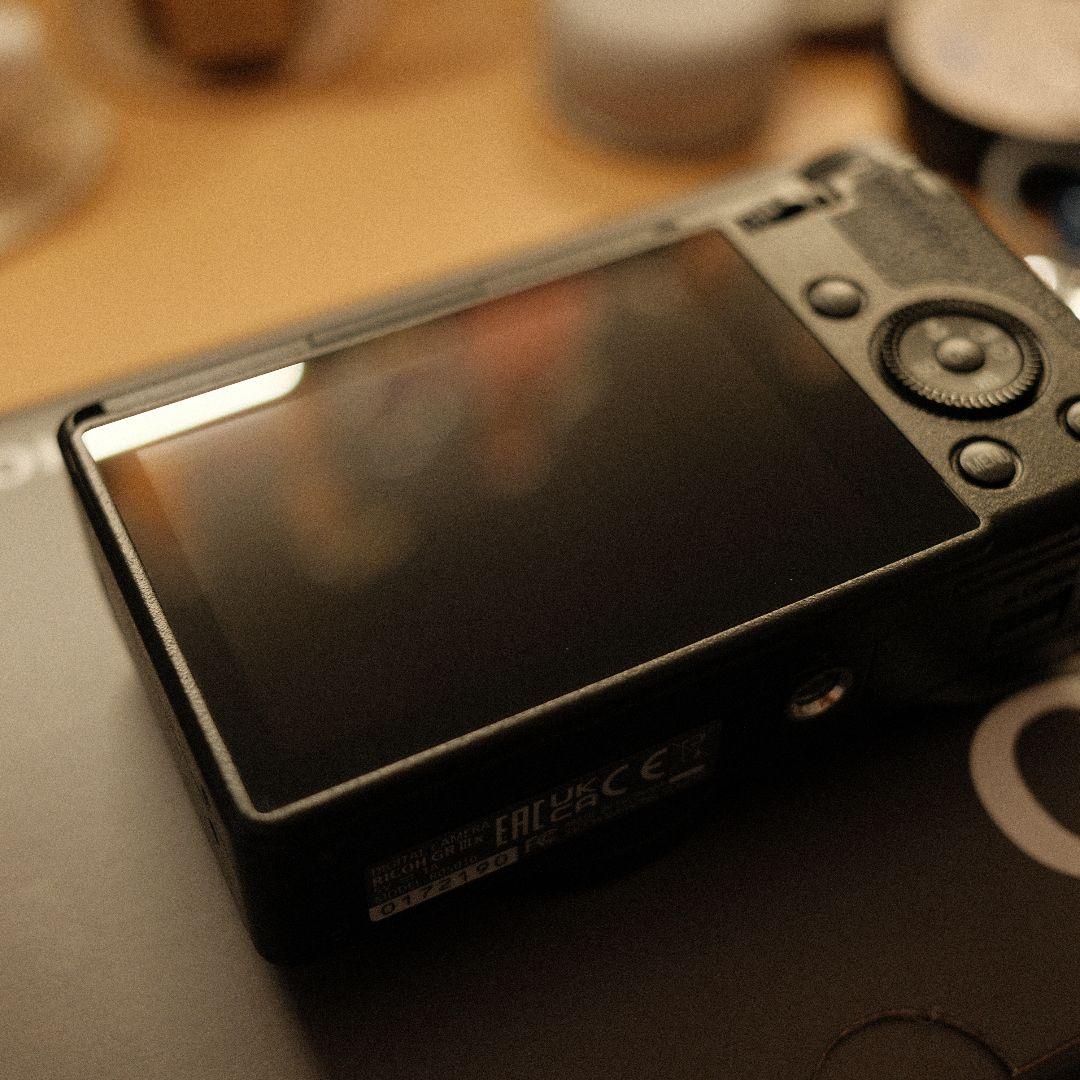 RICOH GR IIIx コンパクトデジタルカメラ【シャッター回数1303回】