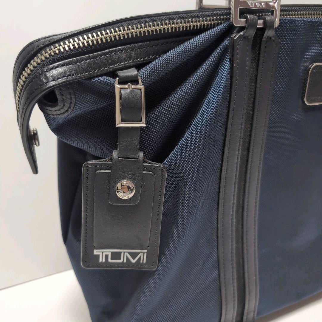 美品　トゥミ　トートバッグ　ジャーヴィス ビジネスバッグ　ネイビー　レザー