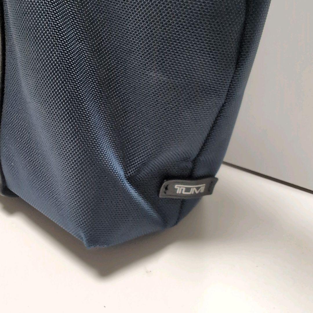 美品　トゥミ　トートバッグ　ジャーヴィス ビジネスバッグ　ネイビー　レザー