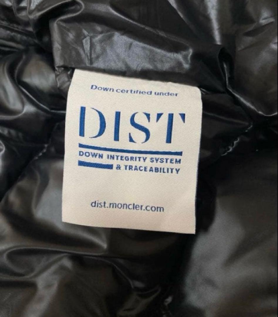 1点のみ【新品本物】サイズ4 モンクレール cardere ブラック カーデーレ