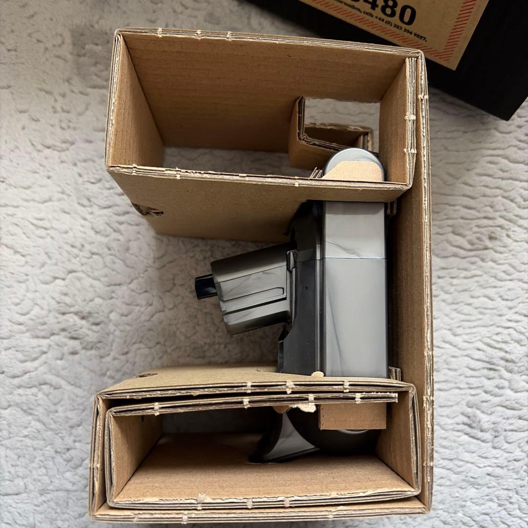 未使用！Dyson Digital Slim (SV18) バッテリー＋充電器