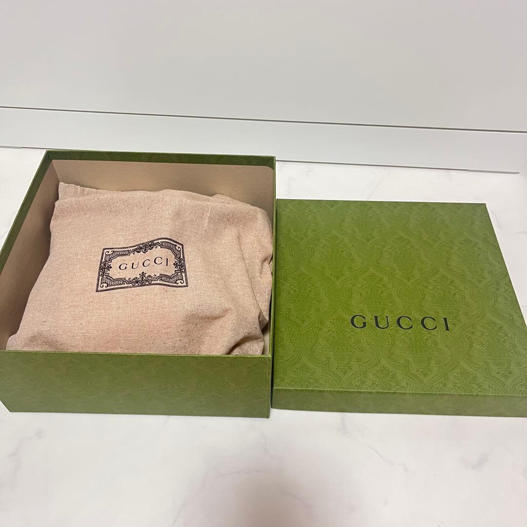 【新品】GUCCI 犬 ハーネス ロゴ入り ペット ブラックレザー ゴールド