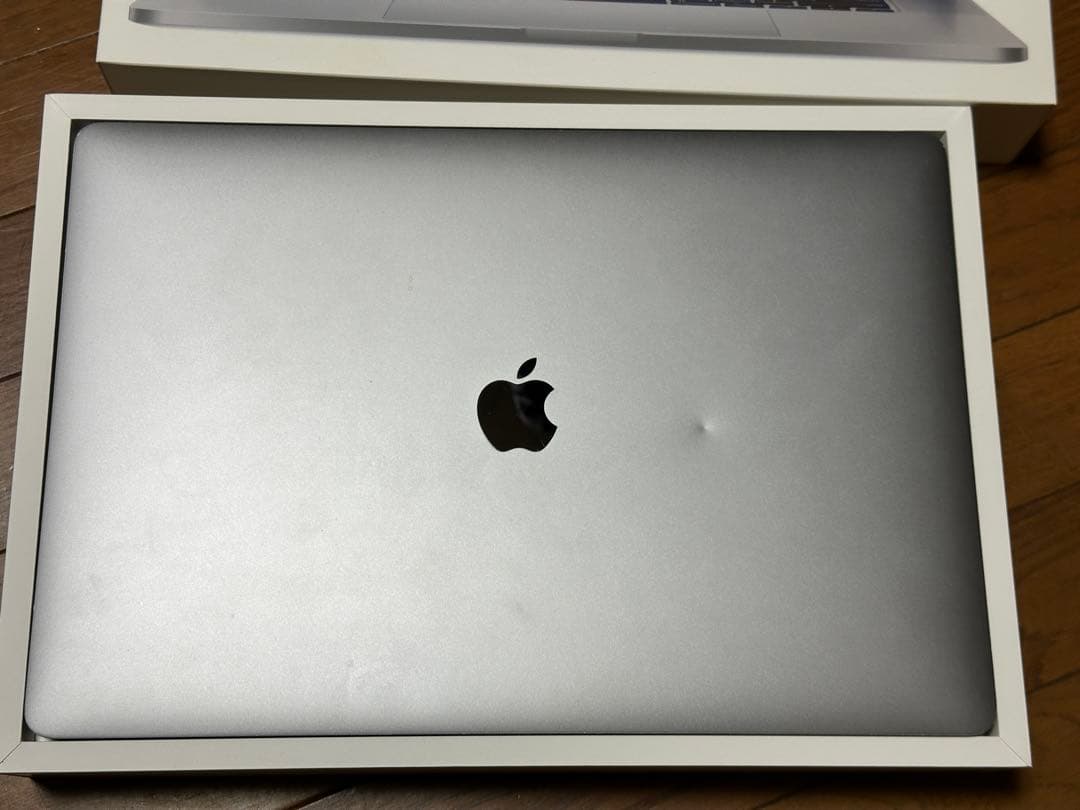 MacBook本体 MacBook Pro 16-inch intel 64GB 2TB