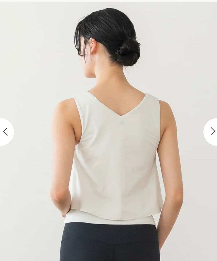 【新品】SUKALAカップ付きフレアタンクトップ L 吸水速乾、抗菌・防臭加工