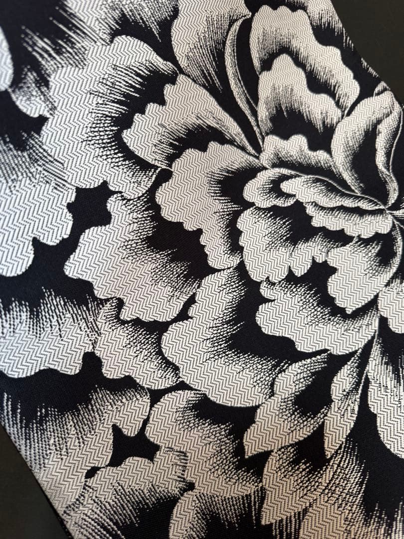 【銘品新品】京の名工認定「斉藤三才氏作」黒地「大牡丹文様」ジャガード織