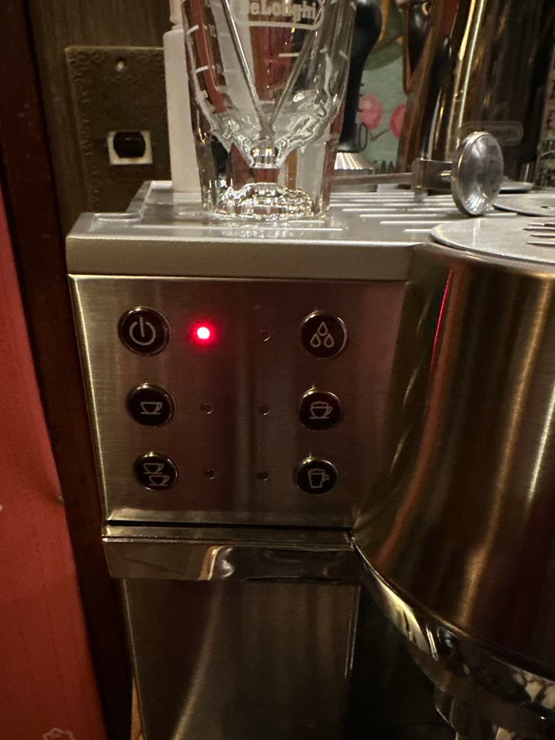 8186♣️家電 デロンギ エスプレッソマシン & バリスタセット EC860M