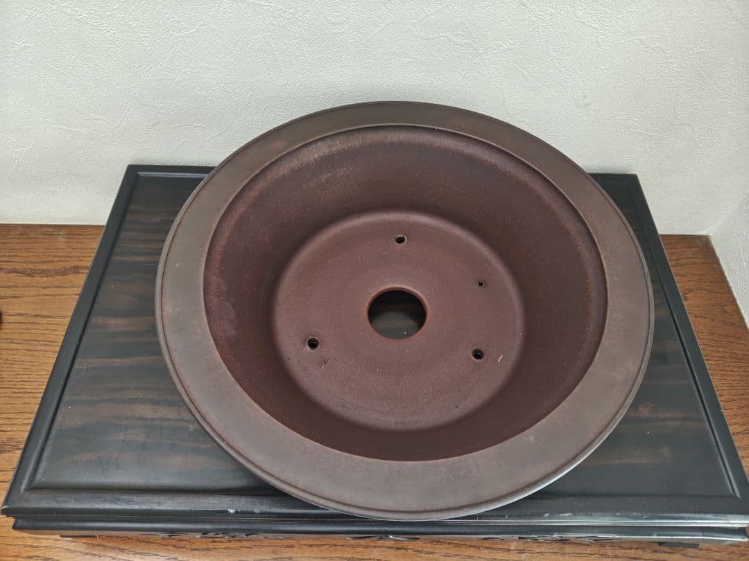 陶器 円形鉢 足付き 中央穴あり　豊林　落款