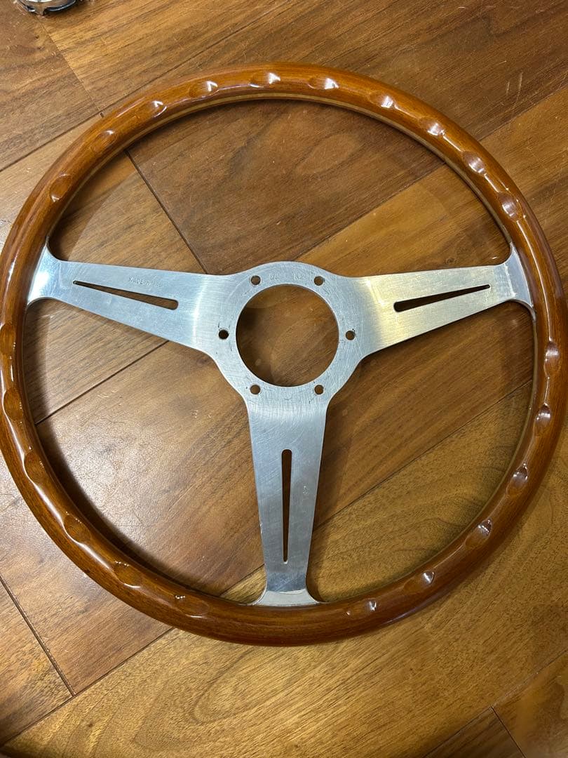 Nardi ステアリングホイール 3本スポーク36センチ　95プラドボス