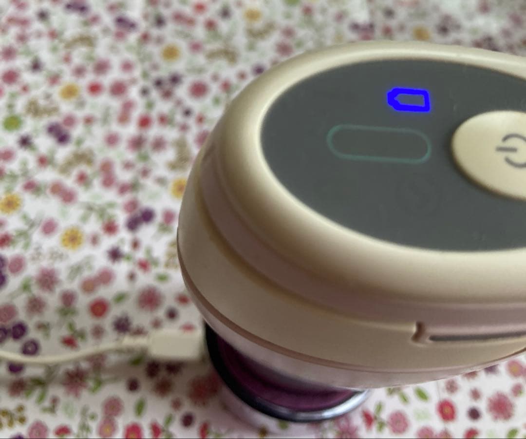 トリア スキンエイジングケアレーザー　ジャンク品