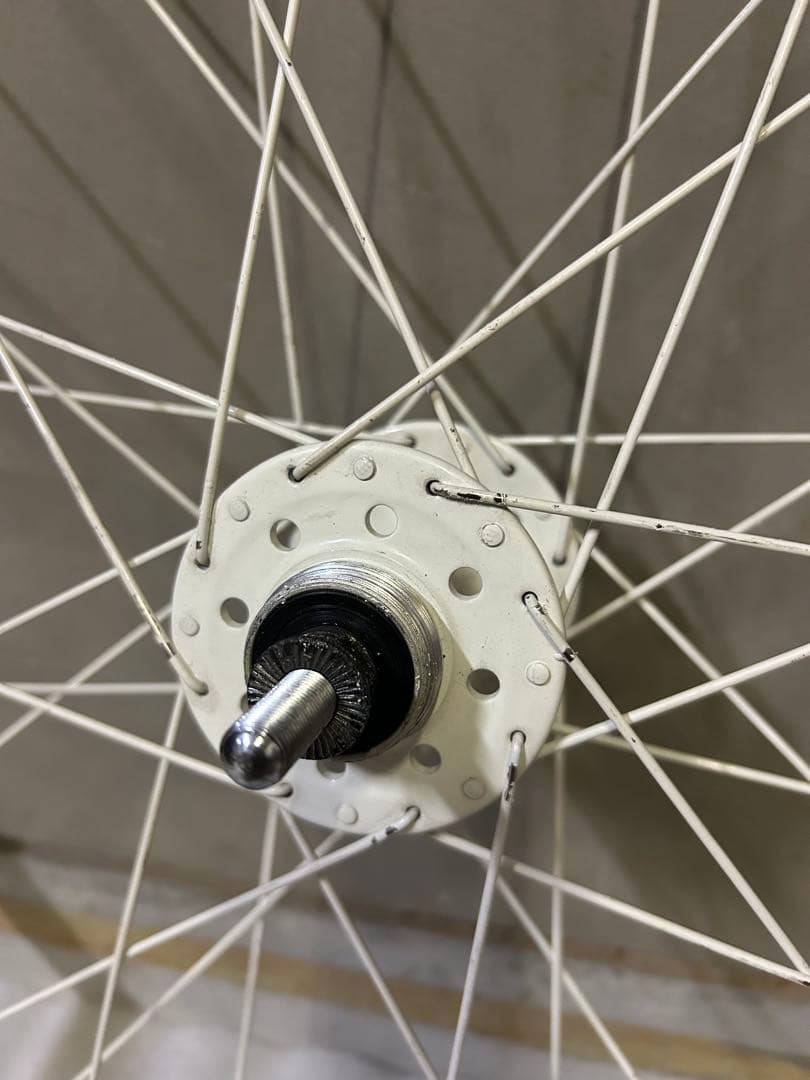 【ピスト用ホイール前輪】貴重なホワイトで映えます★