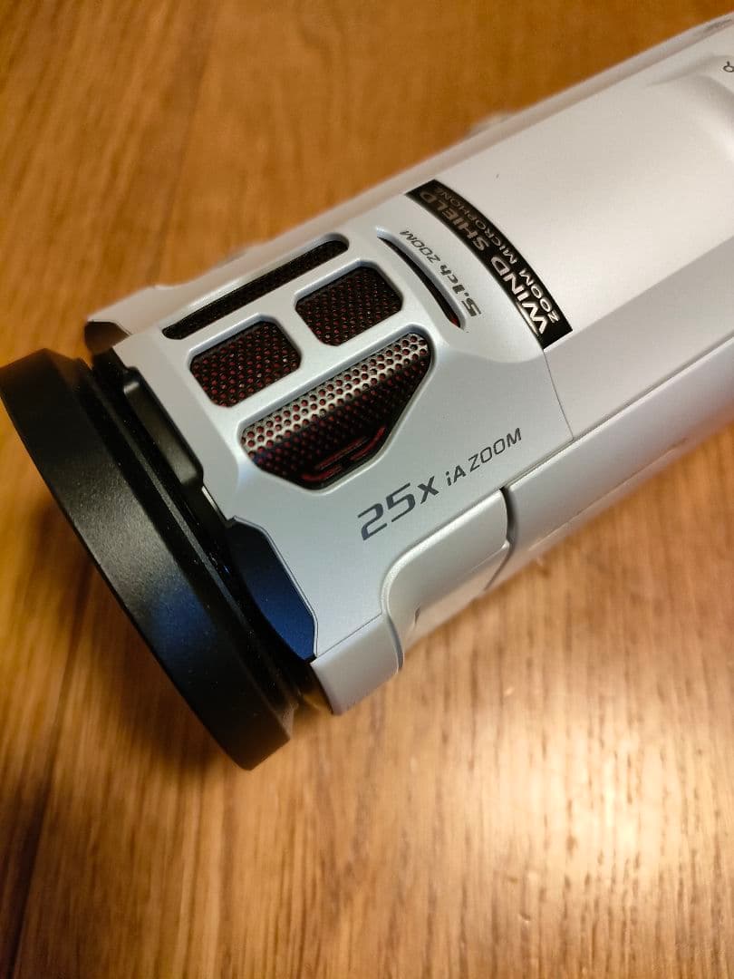 Panasonic VX992MS 4Kビデオカメラと予備バッテリー