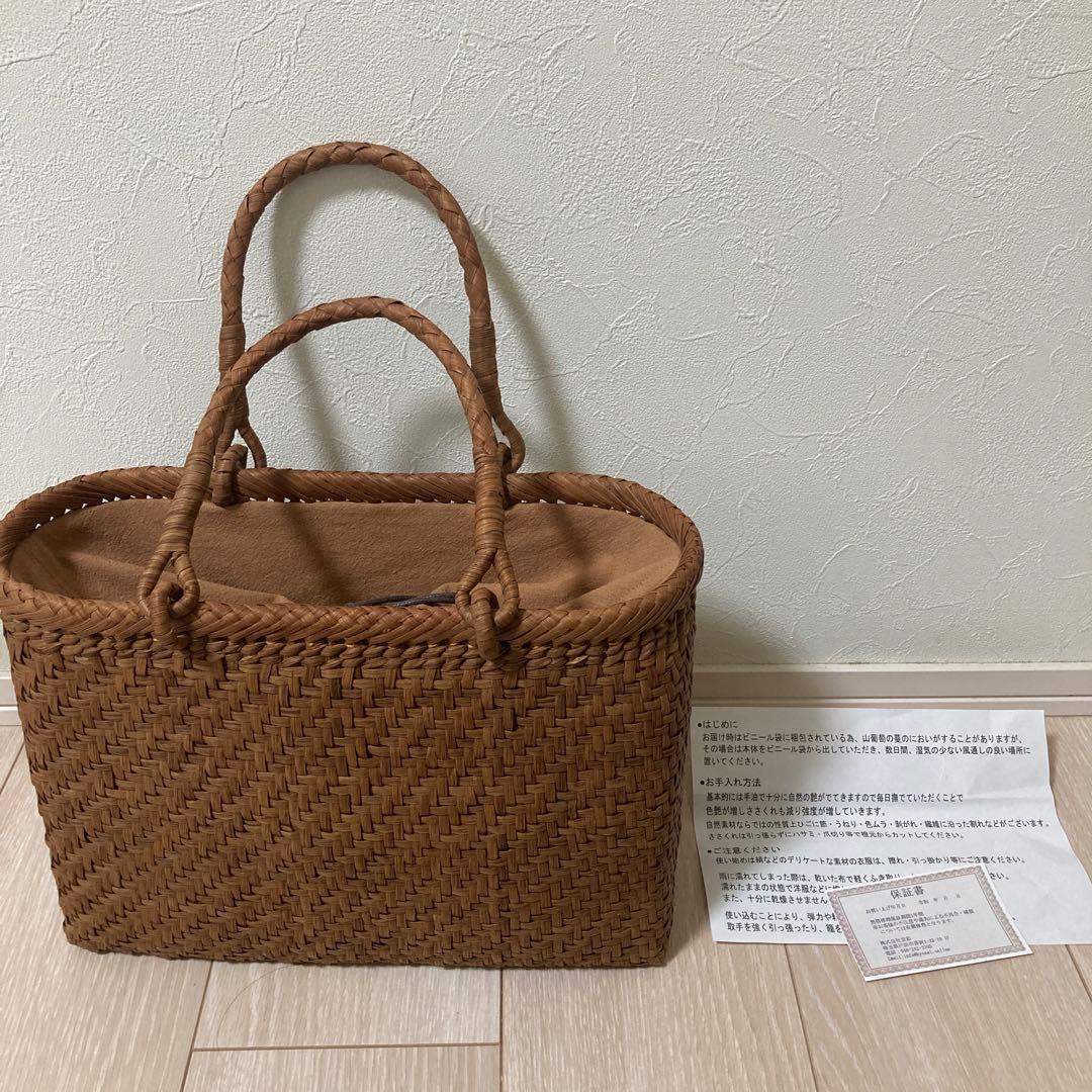 期間限定【特選】 最高級山葡萄 網代編み 細編みバッグ　ストラップ葡萄藤