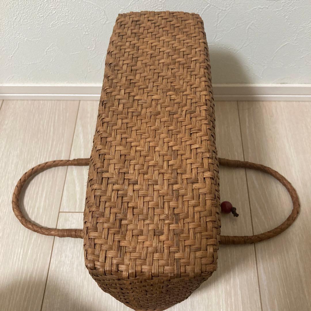 期間限定【特選】 最高級山葡萄 網代編み 細編みバッグ　ストラップ葡萄藤