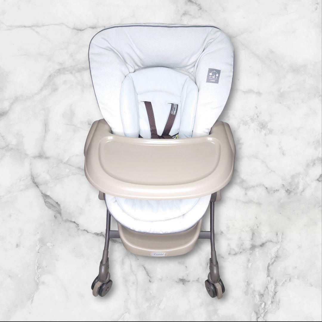 【ほぼ未使用】Combi コンビ ネムリラAT 新生児 自動 ハイローチェア