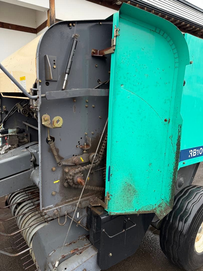 青森黒石市　 タカキタ ロールベーラ　RB1010 ジョイント付き　ラジコン付き