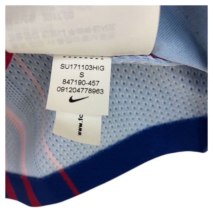 17-18 バルセロナ　イニエスタ　NIKEオフィシャル　オーセンユニフォーム