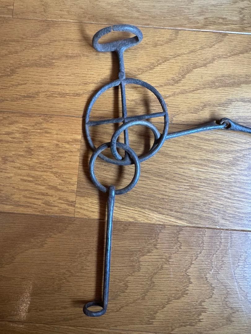 アンティーク　馬具　轡　クツワ　鉄製　刻印あり