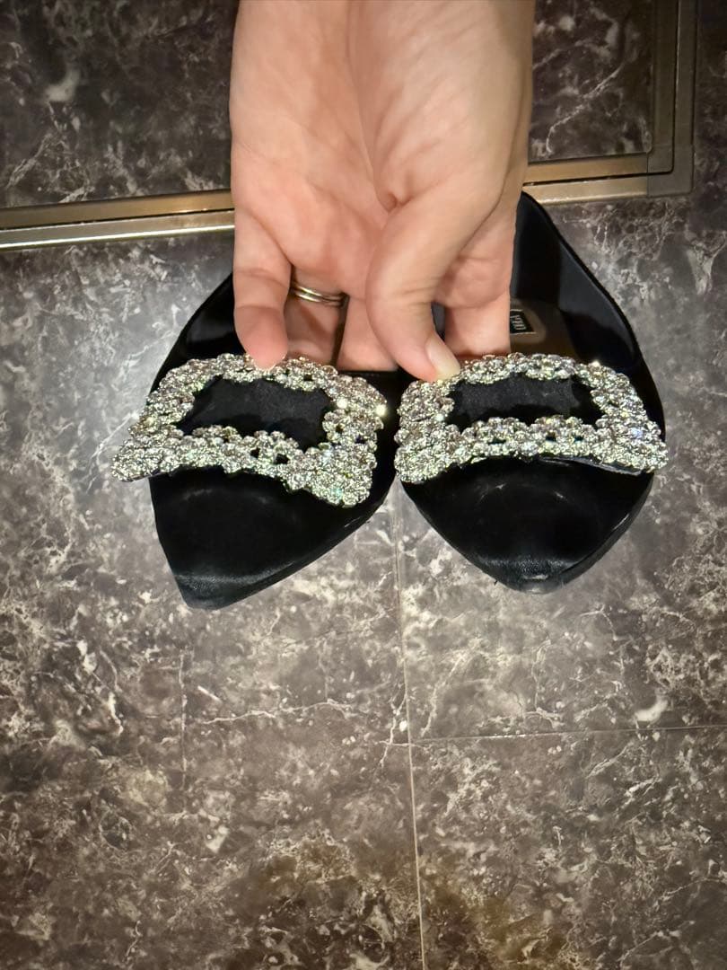 OHGA サテンビジュー パンプス 黒　24cm