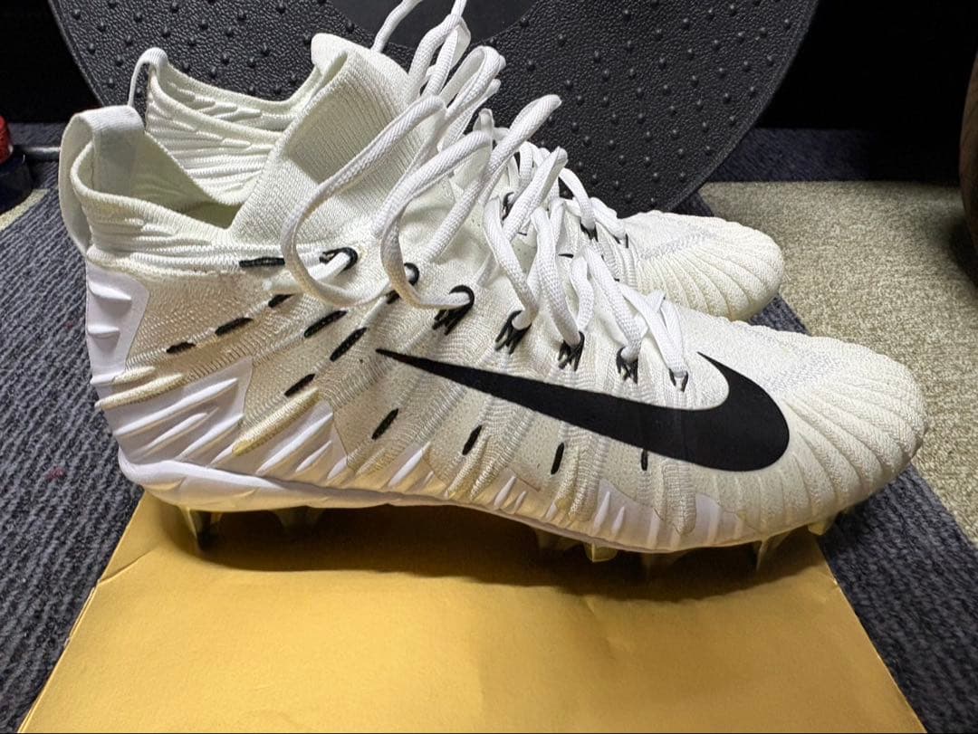 Nike アメフト スパイク